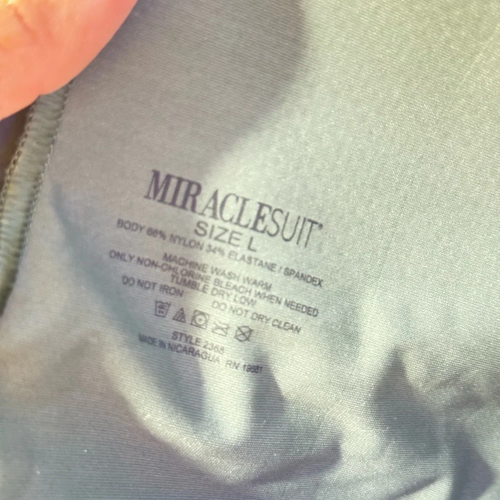 Miraclesuit Light Green‎ Leggings Sz L